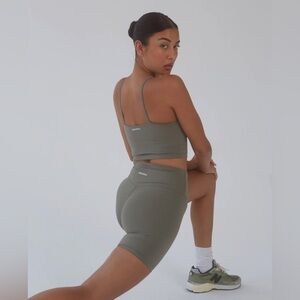 Adanola 2 Piece Pale Green Ultimate Double Strap Bra & Bike Shorts Set sz M